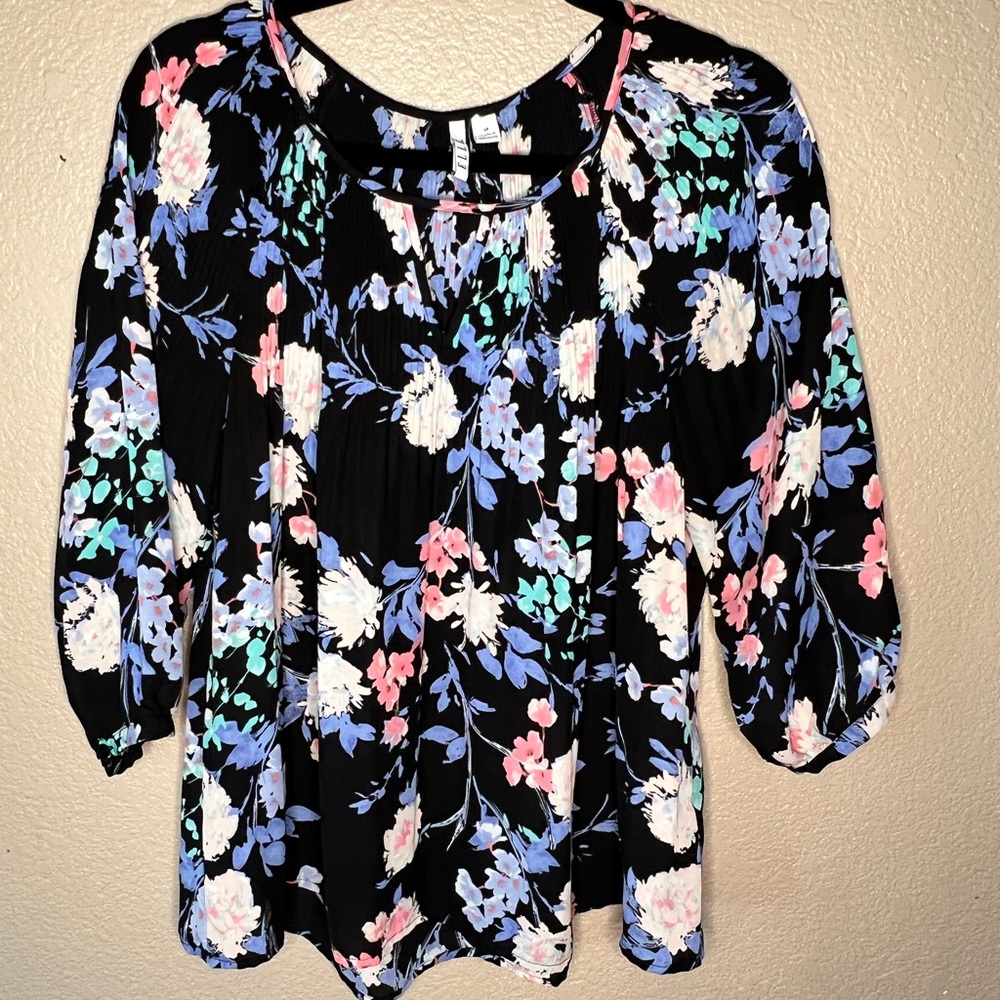 Floral print blouse